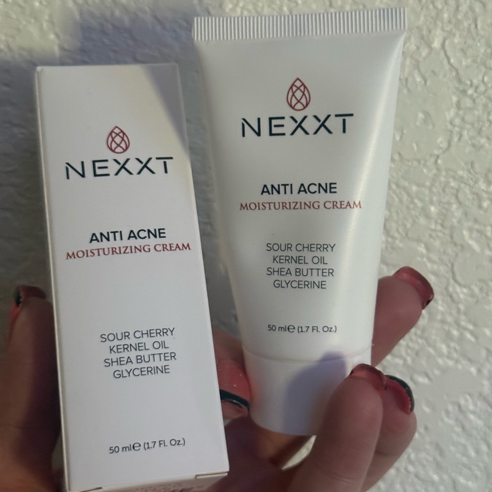 Nexxt Anti Acne Moisturizing Cream —brand new!